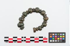 Foto von Bronzeknotenarmreif (NHMW-PRAE-024781)